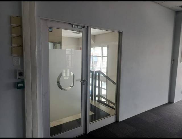 BUSINESS PROPERTY TO RENT IN FAIRVIEW